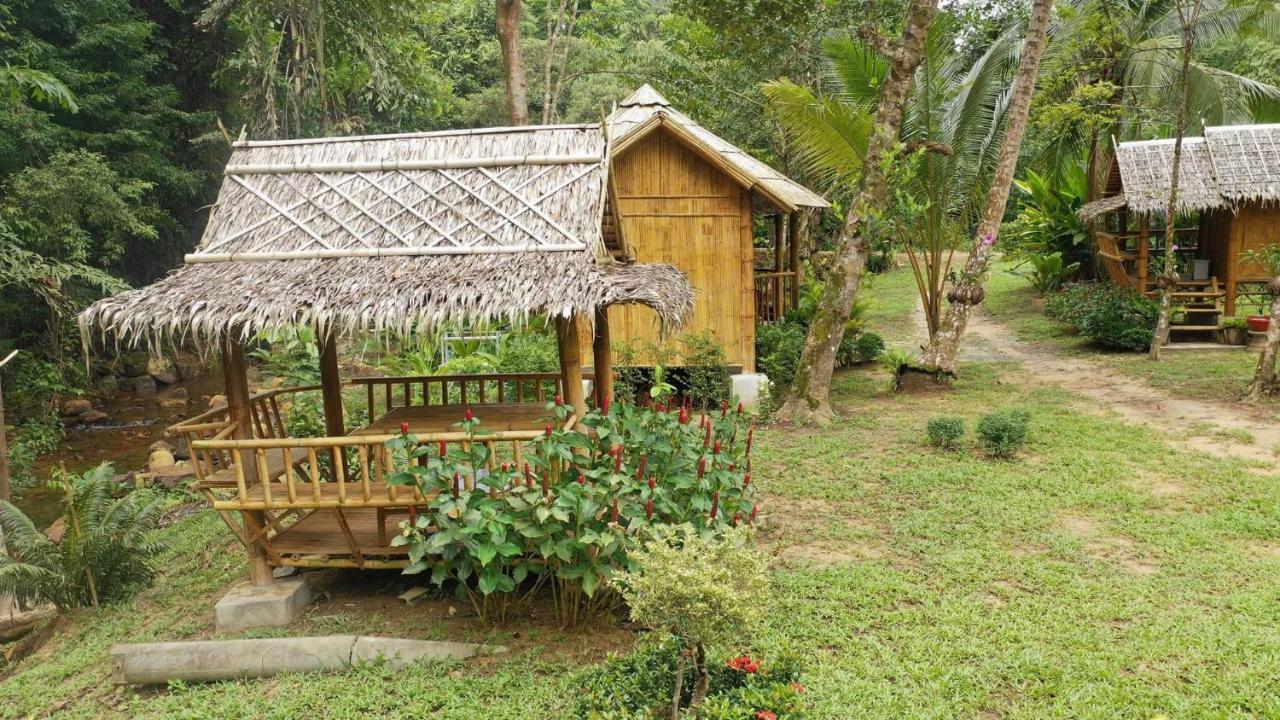 Baan Kon Kan Resort Ko Kut Exterior photo